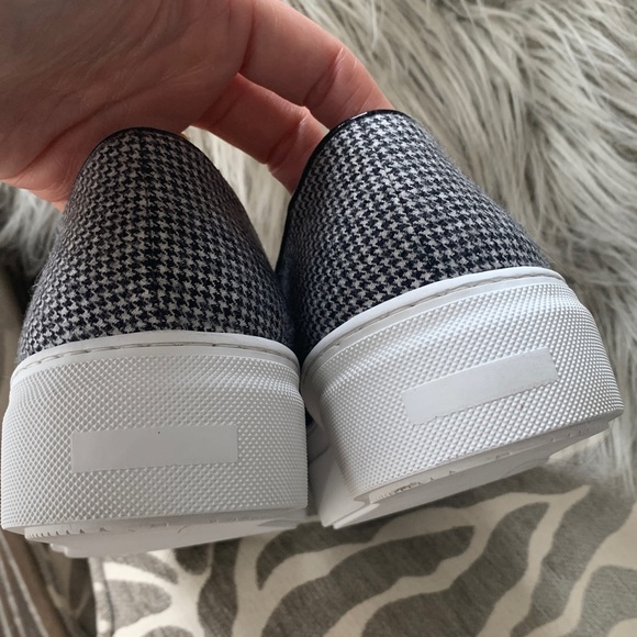 Charlotte Olympia Broken Heart Alex
Slip-On Sneakers💔 - Picture 10 of 13